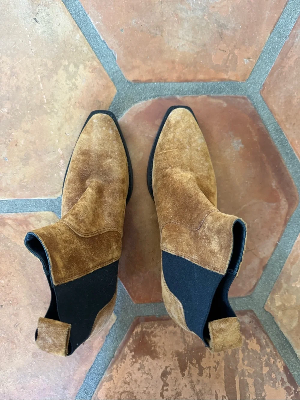 Everlane Suede Chelsea Boot in Cognac and Black